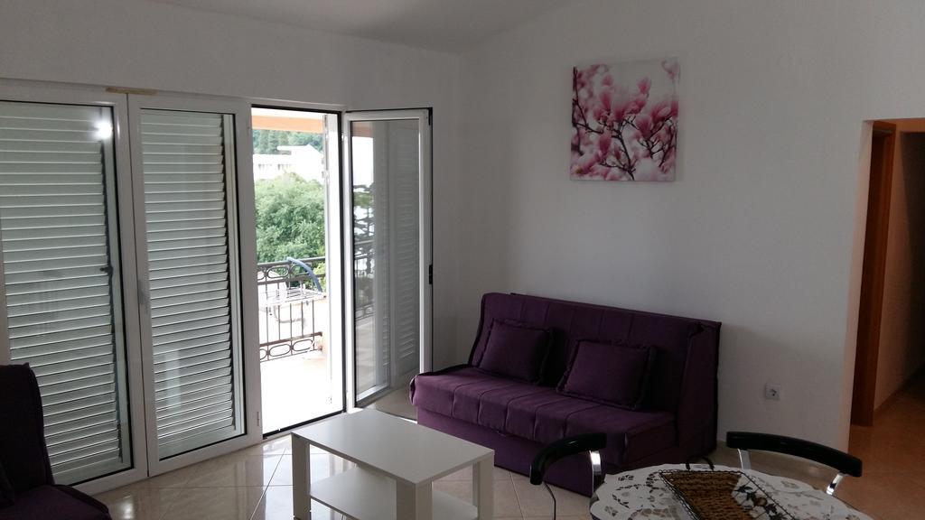 Apartments Percobic Sutomore Room photo